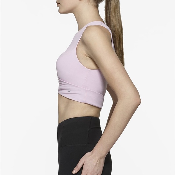 Titika Mornique Crop Top II Activewear - Picture 2 of 6